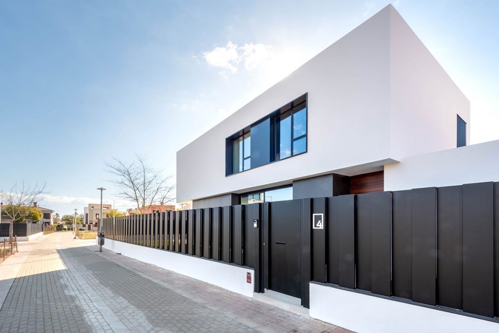 Diseño de cocina integrada con la estética de la fachada en Castellón.