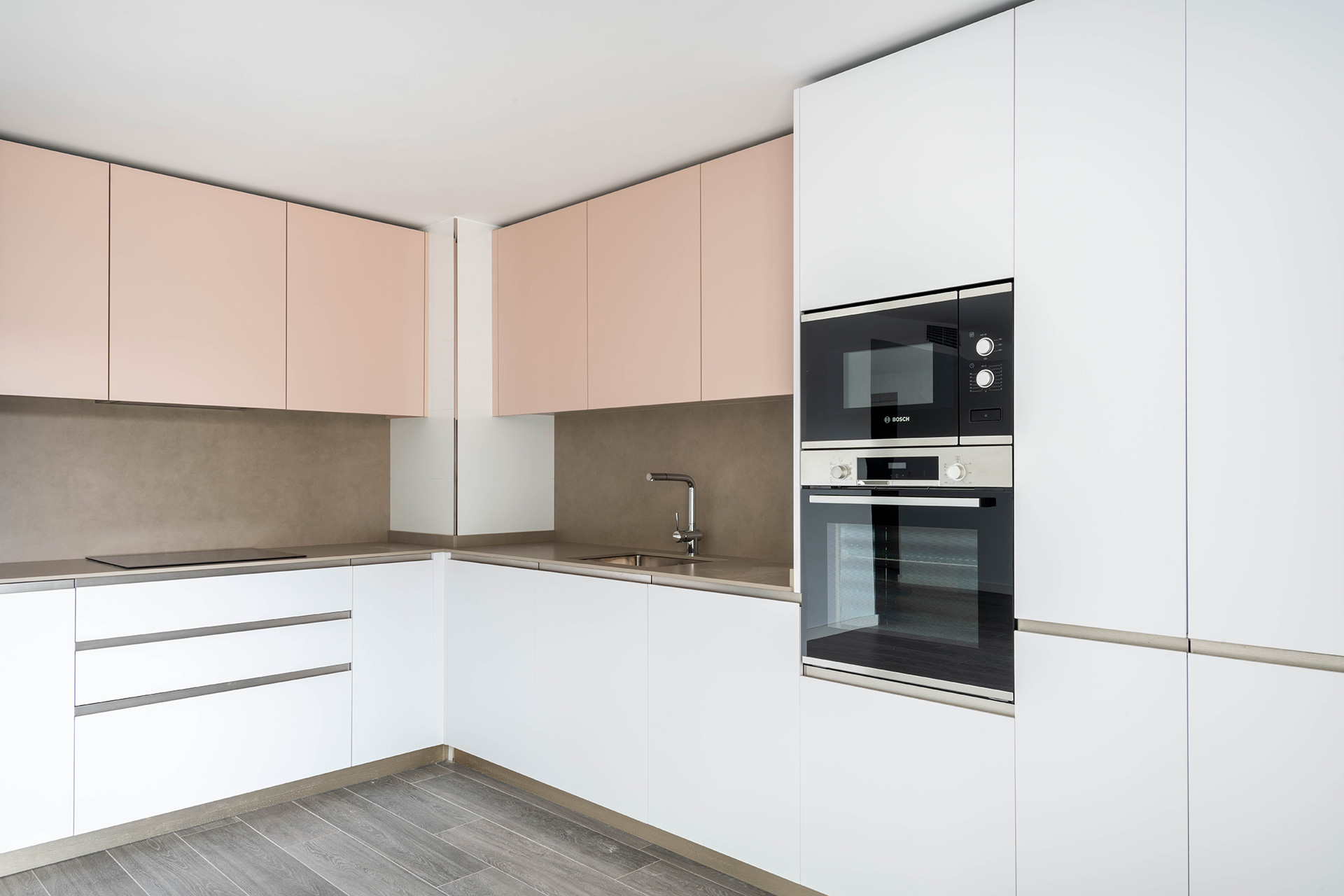 Diseñamos y fabricamos cocinas 100% personalizadas