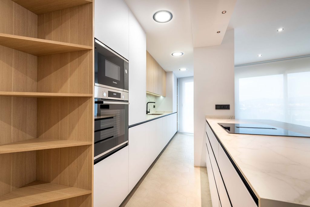 Diseño, fabricación e instalación de cocina de estilo mediterráneo en Castellón.