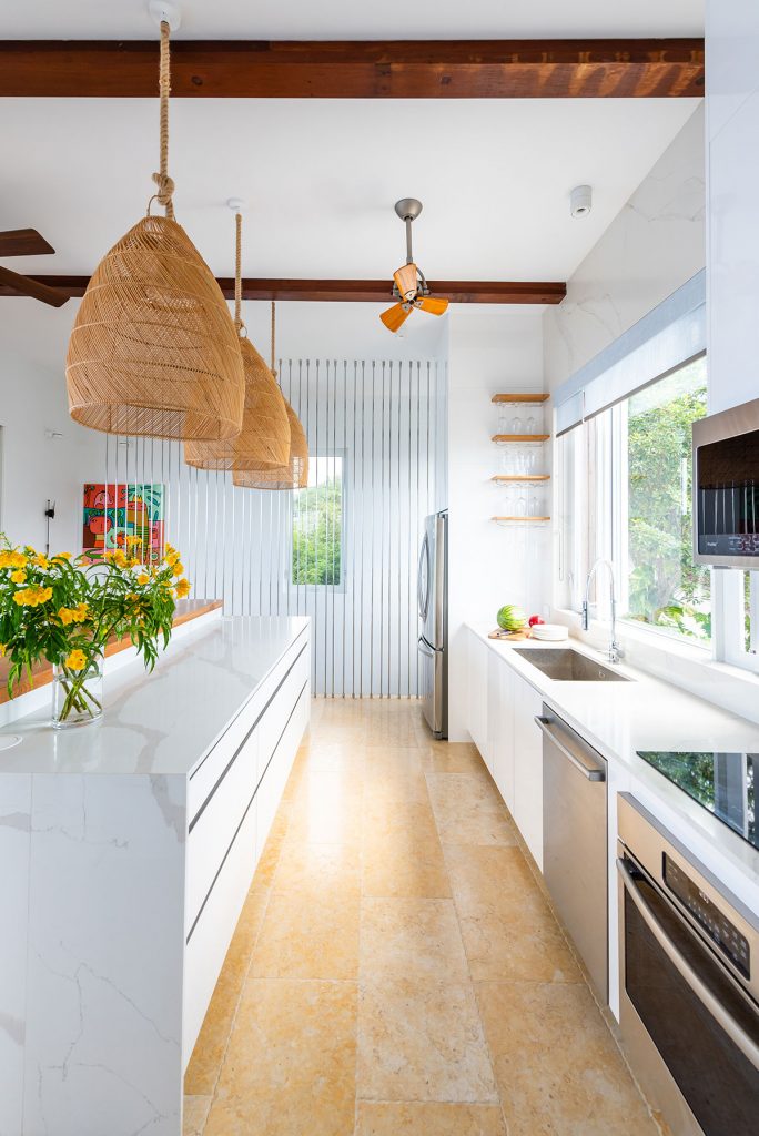 Diseño de cocina en Islas Vírgenes Británicas: resistencia a la humedad y las altas temperaturas.