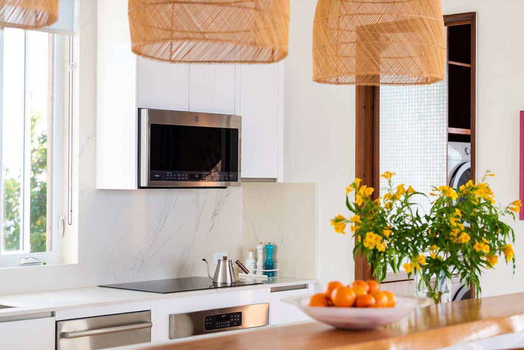 Diseño de cocina en Islas Vírgenes Británicas: resistencia a la humedad y las altas temperaturas.