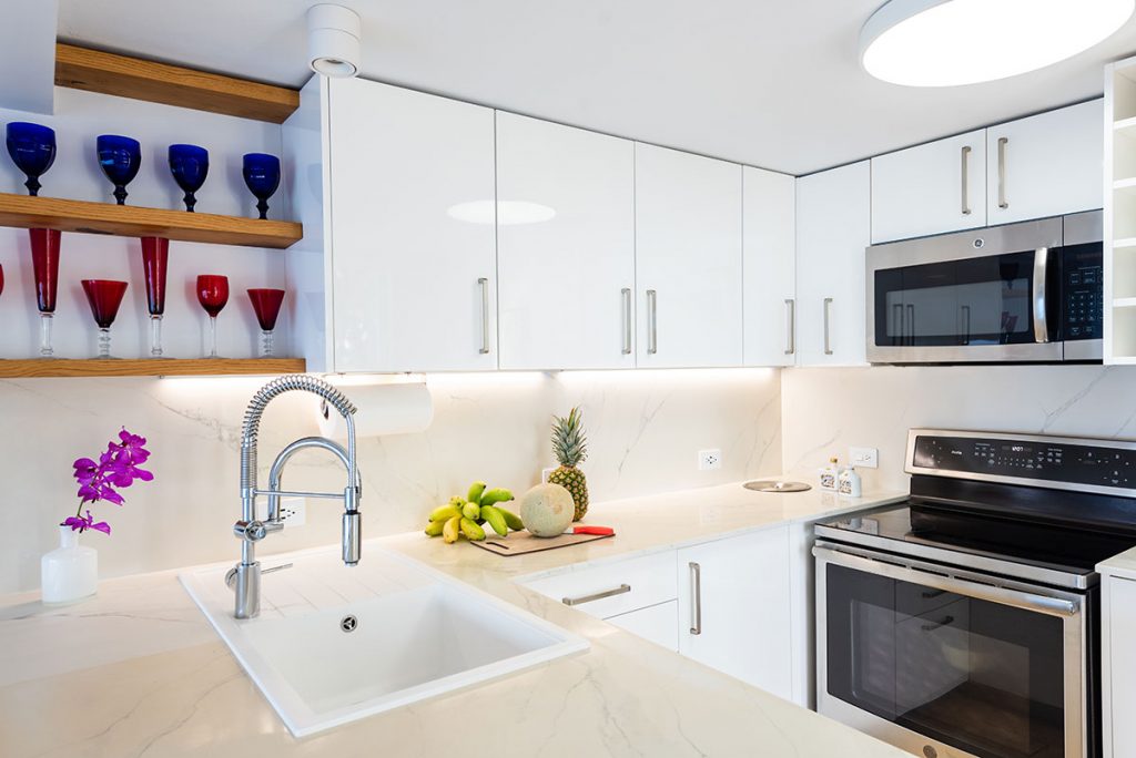 Diseño de cocina en Islas Vírgenes Británicas: resistencia a la humedad y las altas temperaturas.